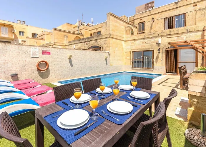 Ta Debora Sleeps 8 With Pool *